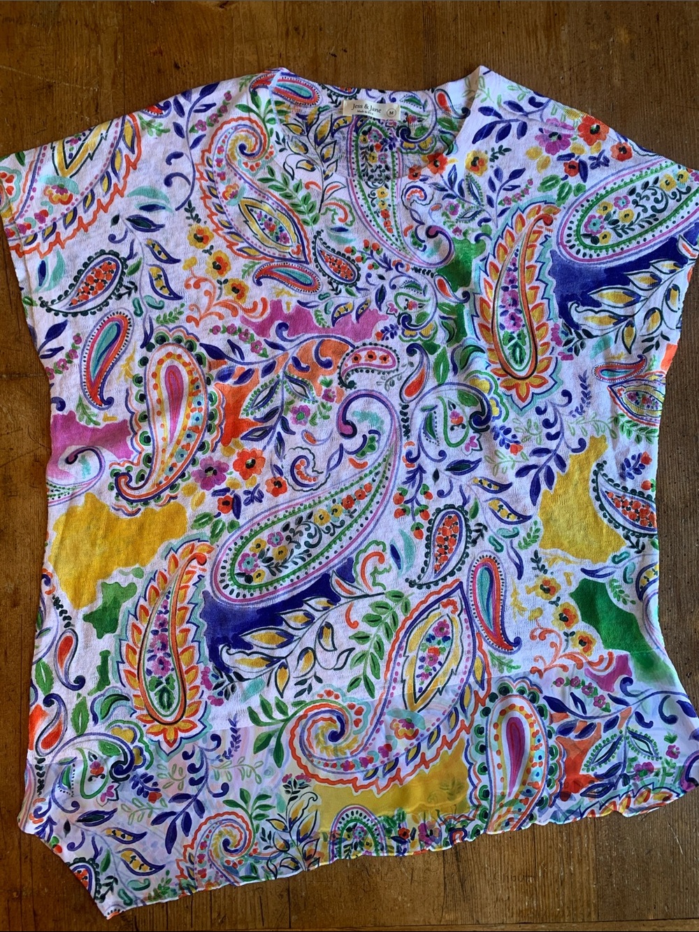 Jess & Jane Women's Short Sleeve Paisley Print Tee in Multicolor